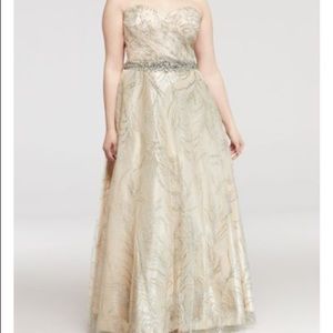 David's Bridal Prom Dress ‼️MAKE ME AN OFFER‼️